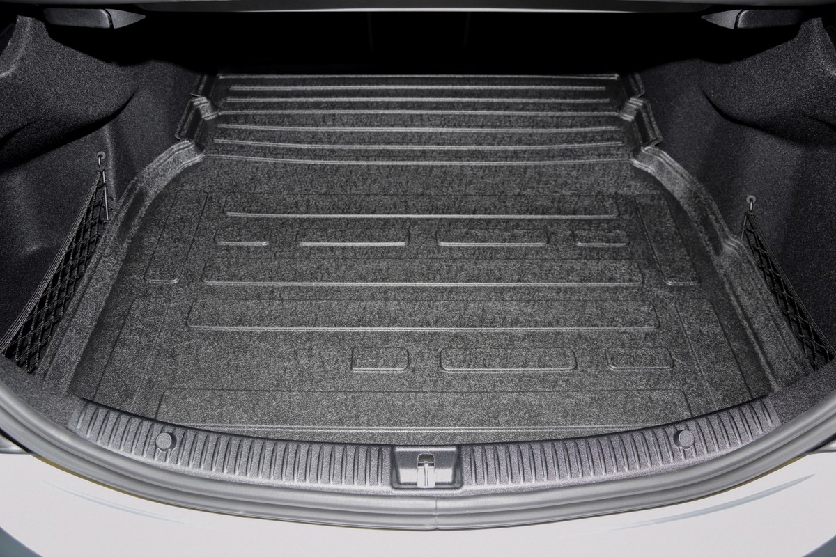 Plastová vanička do kufra Mercedes C Class W205 Sedan 2014-2021